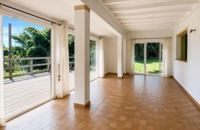 Vente Maison 152m&sup2; 4 pièces Saint Gilles Les Hauts