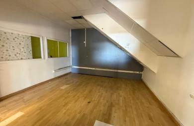 Entrepôt ZI CHAUDRON de 600 m2 + 575 m2 mezzanine