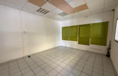 Entrepôt ZI CHAUDRON de 600 m2 + 575 m2 mezzanine