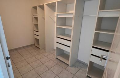 Vente Appartement 90m&sup2; 4 pièces Sainte Suzanne