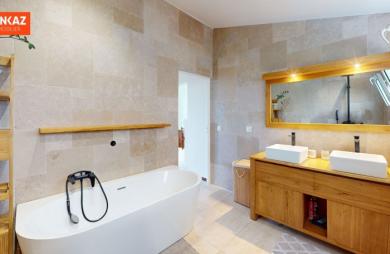 Vente Maison 178.31m&sup2; 6 pièces L