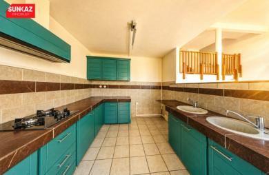 Location Maison 140.00m&sup2; 5 pièces Saint-Pierre