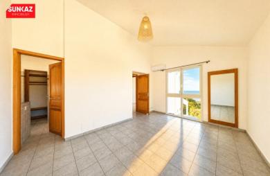 Location Maison 140.00m&sup2; 5 pièces Saint-Pierre
