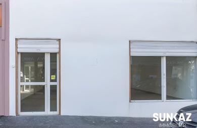 Location Local commercial 70.00m&sup2; 2 pièces Saint-Pierre