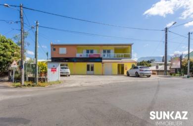 Location Local commercial 66.00m&sup2; 1 pièce Saint-Pierre