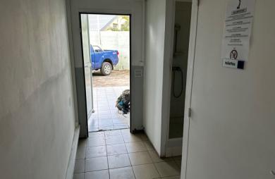 Location Local commercial 65.00m&sup2; Le Port