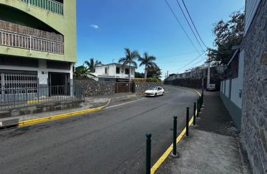 Location Local commercial 65.00m&sup2; Le Port