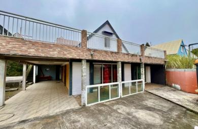 TAMPON 97430 - MAISON AVEC 4 CHAMBRES + 1 BUREAU - VASTE TERRASSE - QUARTIER CALME