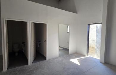 Location Local commercial 300m&sup2; 1 pièce Sainte Suzanne