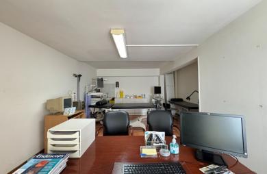 Location Local commercial 84.44m² 3 pièces Saint André