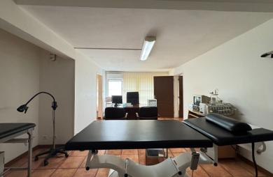 Location Local commercial 84.44m² 3 pièces Saint André