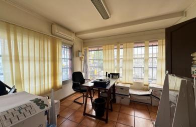 Location Local commercial 84.44m² 3 pièces Saint André