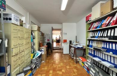 Location Local commercial 84.44m² 3 pièces Saint André