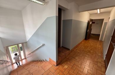 Location Local commercial 84.44m² 3 pièces Saint André