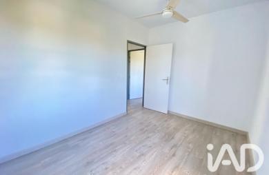 Vente Divers 87m&sup2; 4 pièces Etang-Sale