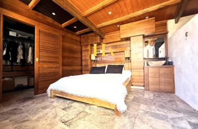 Vente Maison 363m² 16 pièces Trois Bassins