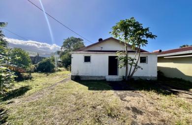 SAINT JOSEPH 97480 - MAISON F3 À RAFRAÎCHIR - TERRAIN PLAT ET PISCINABLE