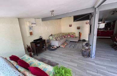 Vente Maison 103.95m² 4 pièces Salazie