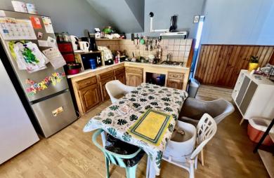 PETITE ÎLE 97429 - ENSEMBLE IMMOBILIER EN BON ETAT GÉNÉRAL - BON RENDEMENT LOCATIF - MAGNIFIQUE VUE MER