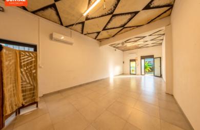 Location Local commercial 57.00m&sup2; Saint-Pierre