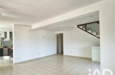Vente Maison 204m&sup2; 8 pièces Saint Gilles les Bains