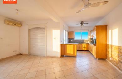 Vente Maison 187.00m&sup2; 8 pièces Saint-Leu