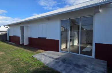 Location Local commercial 102m&sup2; 4 pièces Ravine des Cabris