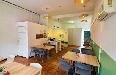 SAINT JOSEPH 97480 - LOCAL COMMERCIAL SITUE EN PLEIN CENTRE VILLE - BONNE RENTABILITÉ LOCATIVE
