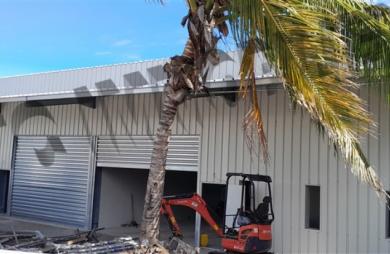 Location Local commercial 620m² Etang-Sale