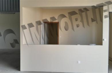 Location Local commercial 620m² Etang-Sale