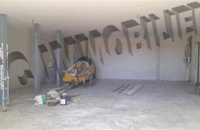 Location Local commercial 200m² Etang-Sale