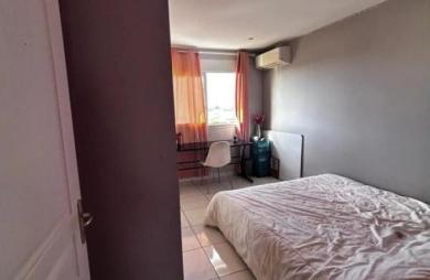 Location Maison 200m&sup2; 6 pièces Sainte Suzanne