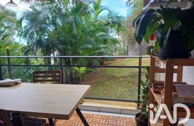 Vente Appartement 91m&sup2; 4 pièces Etang-Sale