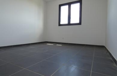 Maison neuve F4 à Bagatelle