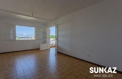 Location Appartement 68.00m&sup2; 4 pièces Saint-Pierre