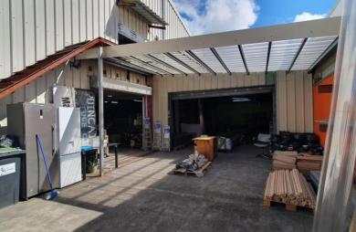 Location Local commercial 646m&sup2; 2 pièces Saint André