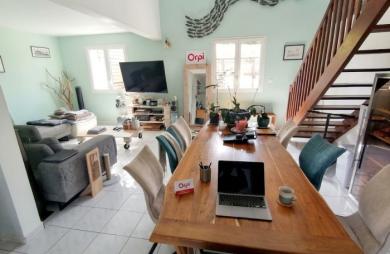 Vente Maison 180m&sup2; 7 pièces La Saline les Hauts