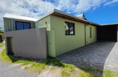 Villa T5 rénovée à Bras-Panon centre