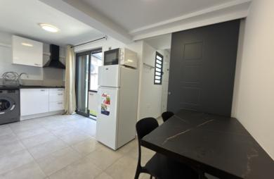 Location Appartement 20.00m&sup2; 1 pièce Saint-Pierre