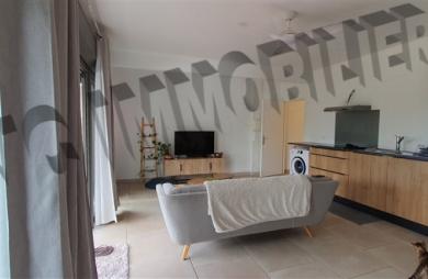 Location Appartement 50m² 2 pièces Etang-Sale