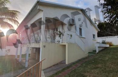 Location Maison 93m² 4 pièces Etang-Sale