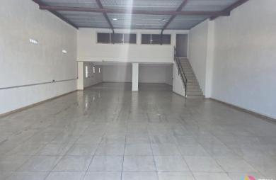 Location Local commercial 391m&sup2; 2 pièces Saint André
