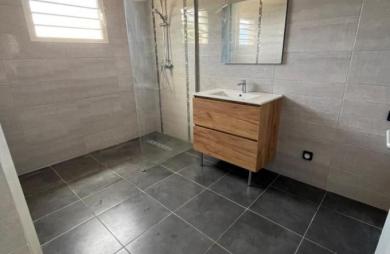 Location Maison 99.73m&sup2; 4 pièces Sainte Suzanne