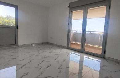 Location Maison 99.22m&sup2; 5 pièces Saint Gilles les Bains