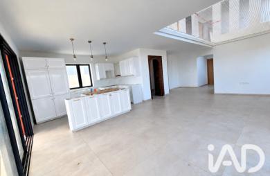 Vente Maison 170m&sup2; 6 pièces Saint Gilles Les Hauts