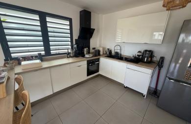 Location Appartement 63.1m² 2 pièces Saint Gilles les Bains