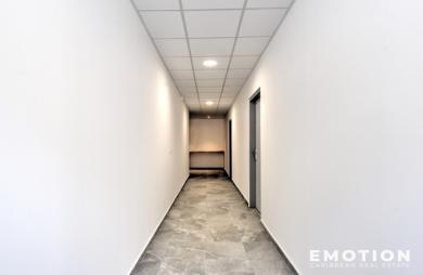 EMOTION REAL ESTATE - LOCAL PROFESSIONNEL - 43m2