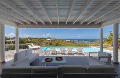 Propriété de 2 villas vue mer aux Terres Basses