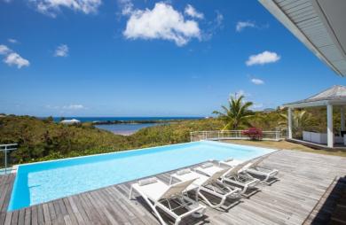 Propriété de 2 villas vue mer aux Terres Basses
