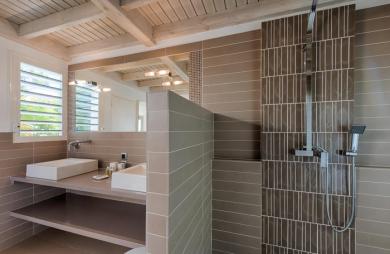 Propriété de 2 villas vue mer aux Terres Basses